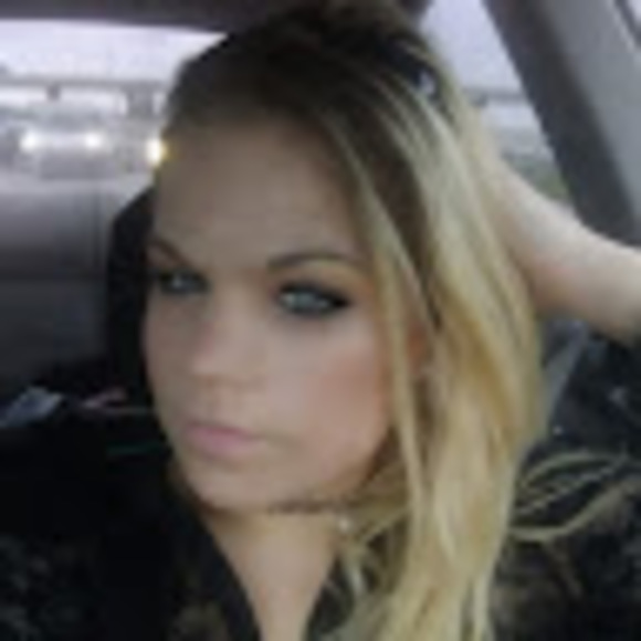 Meet your Posher, Misty - Picture 1 of 1